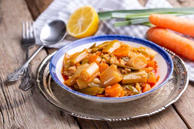 Alho-por&oacute; turco com azeite 