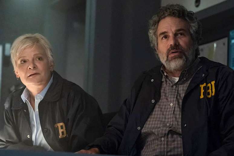 “Task” acompanha a história de um agente do FBI, que tenta encerrar uma onda de assaltos a pontos de venda de drogas no subúrbio da Filadélfia 