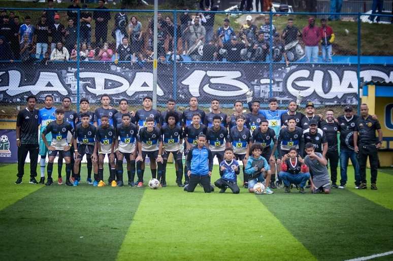 Favela da 13 come&ccedil;ou em 2014 e vem buscando seu lugar do sol. A final do masculino na Ta&ccedil;a das Favelas &eacute; uma grande oportunidade.