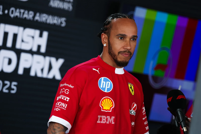 Lewis Hamilton na zona mista do GP da Holande de 2025
