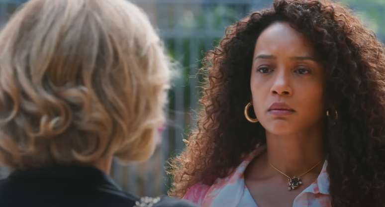 Prejudicada pela vilã Odete Roitman (Debora Bloch), Raquel sai da monotonia na trama e ganha mais força dramática