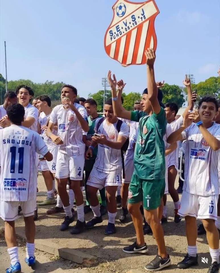 Vila S&atilde;o Jos&eacute;: tradi&ccedil;&atilde;o do time de S&atilde;o Bernardo entra em campo pela primeira vez para disputar uma final de Ta&ccedil;a das Favelas. 