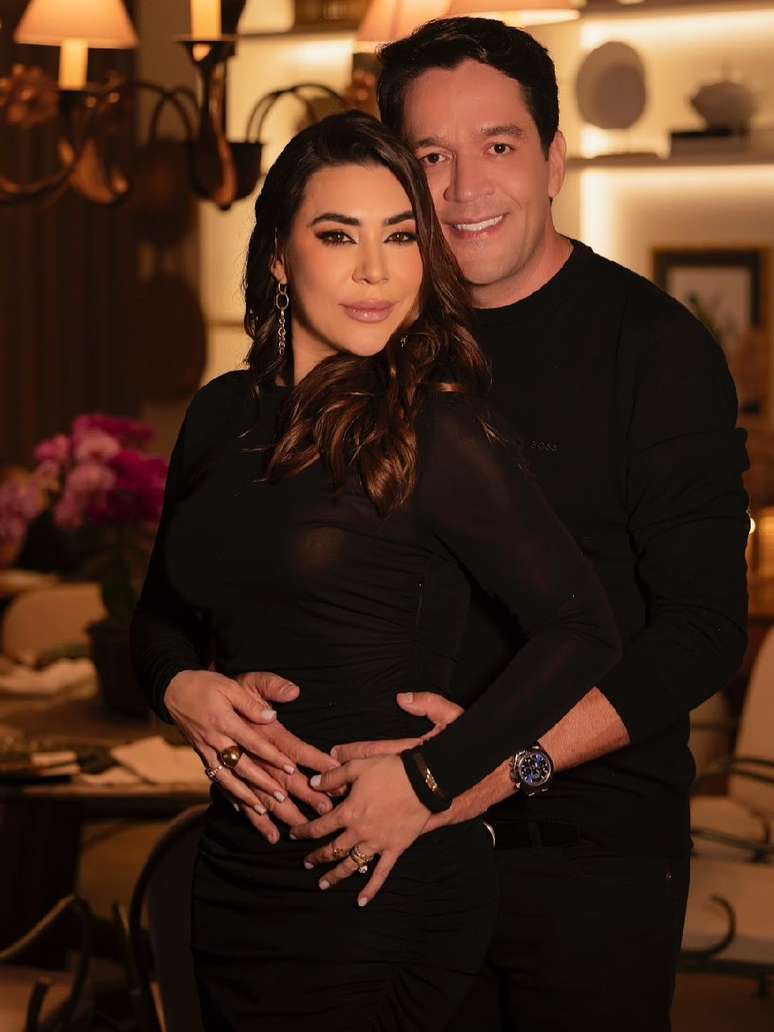 Naiara Azevedo posa com atual namorado, Bruno Cordeiro