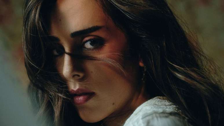 Lara releases the debut album, “In The World of Moon”, with a show in San Paolo Lara releases the debut album, “In The World of Moon”, with a show in San Paolo