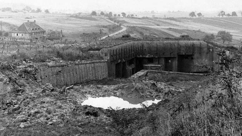 A linha Maginot não conseguiu conter o avanço das tropas alemãs durante a Segunda Guerra Mundial