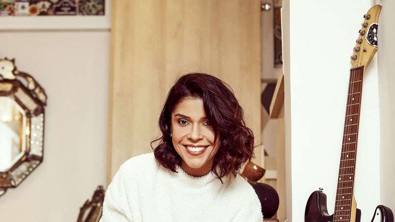 Maria Carol Rebello returns to the soap opera and finds new horizons through art