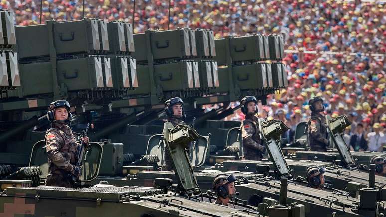 Equipamento militar exibido no Desfile da Vitória do 70° aniversário, em 2015, na China
