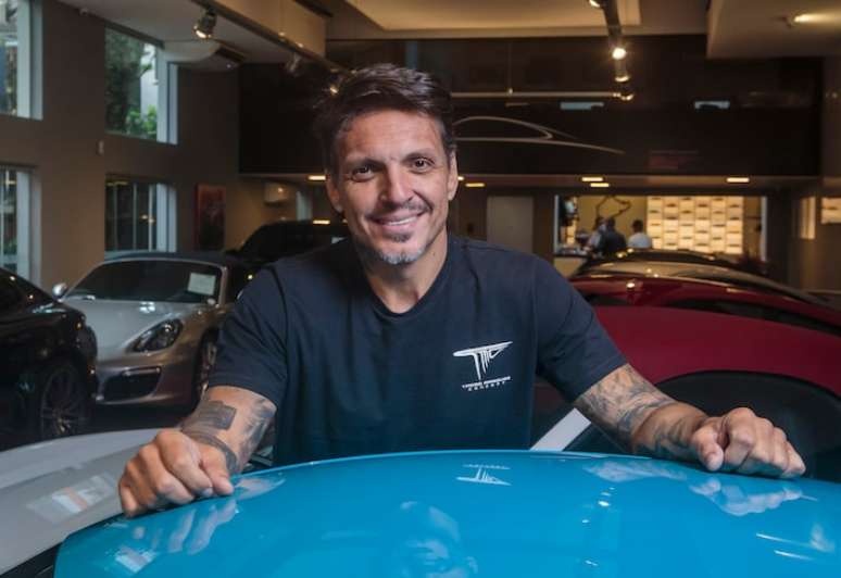 Tarso Marques foi piloto de F-1 e Nascar.