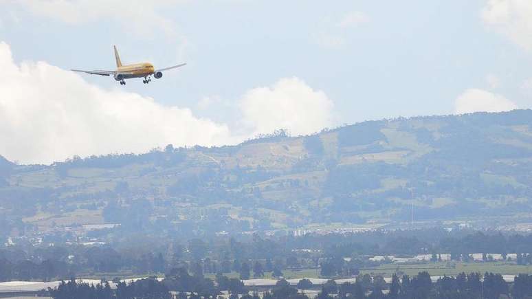 Altitude e localiza&ccedil;&atilde;o como porta de entrada da Am&eacute;rica do Sul, tornam Bogot&aacute; uma alternativa competitiva para as companhias a&eacute;reas, que podem economizar tempo e combust&iacute;vel