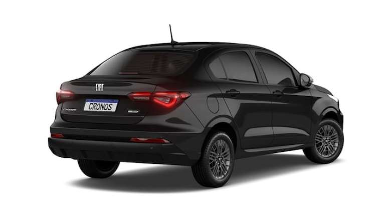 Modelo vem com calotas na vers&atilde;o com c&acirc;mbio manual e motor 1.3