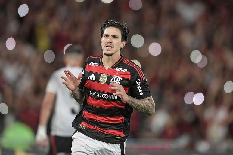  Pedro (Flamengo) celebrando seu gol contra o Vitória, no dia 25.08.2025 
