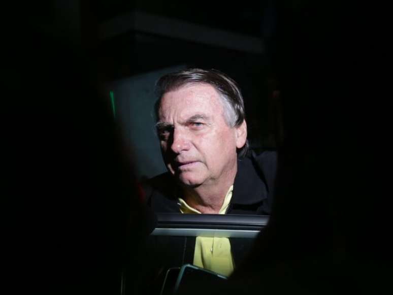 Jair Bolsonaro, aliados próximos e militares de alta patente são réus por tentativa de golpe após as eleições de 2022; 'núcleo crucial' da trama golpista será julgado entre os dias 2 e 12 de setembro