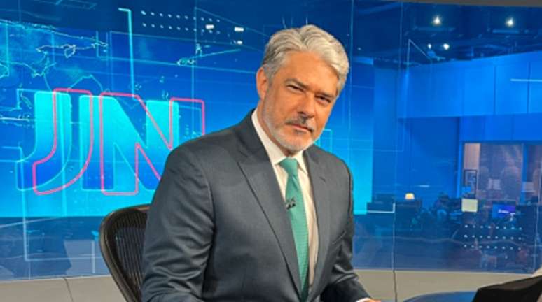 William Bonner estreou como titular no 'JN' em 1º de abril de 1996, se tornou editor-chefe 3 anos depois e vai se despedir da bancada em 3 de novembro
