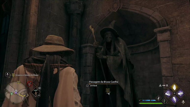 Est&aacute;tua da Bruxa Caolha em Hogwarts Legacy tem a passagem secreta dos livros