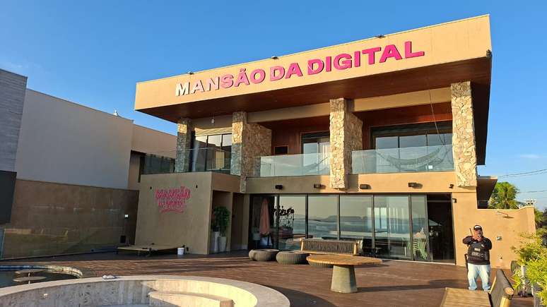 Influenciadora Karol Digital tinha mans&atilde;o em Aragua&iacute;na (TO)