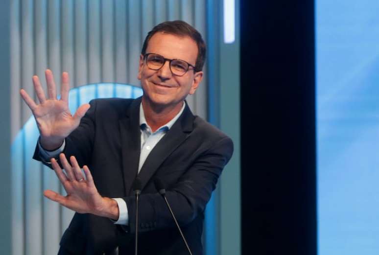 O prefeito Eduardo Paes (PSD) lidera as intenções de voto para o governo do RJ