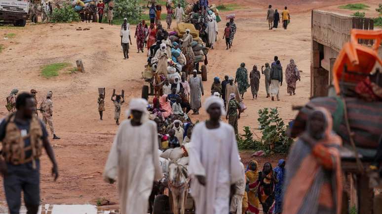 Land Sliding leaves a thousand deaths in Sudan, says an armed group Land Sliding leaves a thousand deaths in Sudan, says an armed group