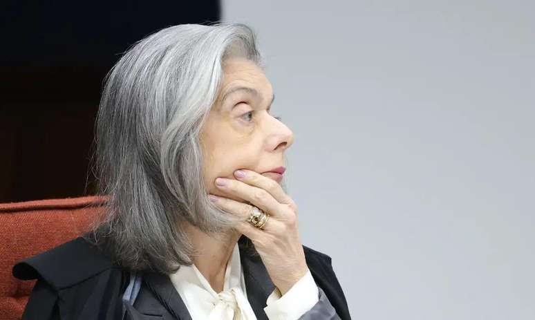 C&aacute;rmen L&uacute;cia