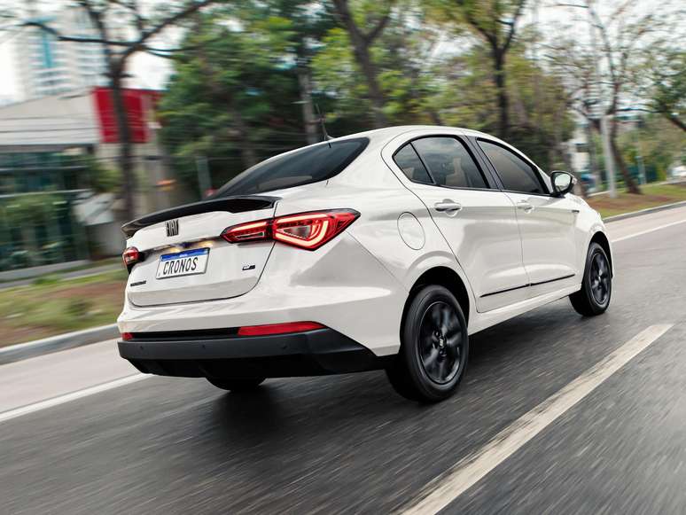 Fiat Cronos Drive 1.3 AT