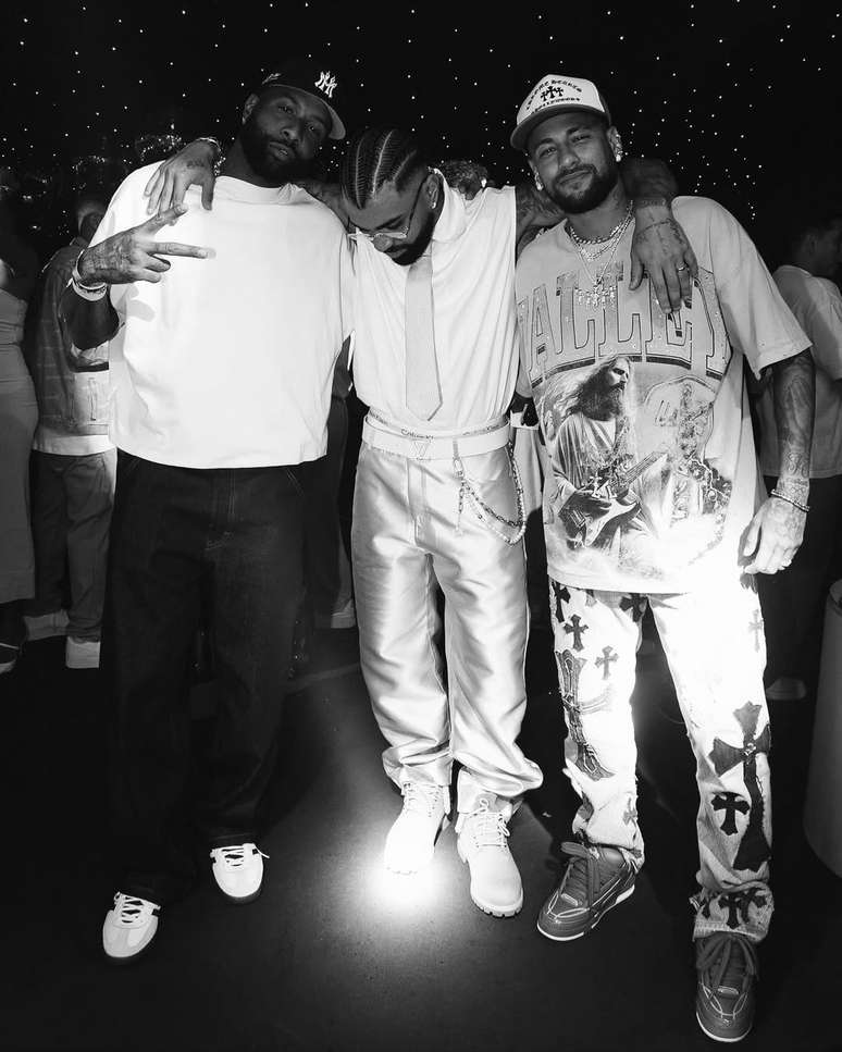 Gabigol com Neymar e &nbsp;Odell Beckham Jr em festa de anivers&aacute;rio