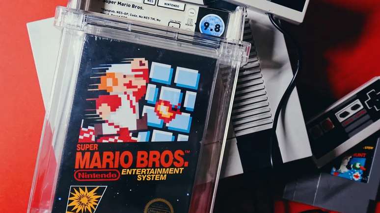 Cartucho de Super Mario Bros., game de 1985, vendido pela plataforma Rally por US$ 2 milh&otilde;es