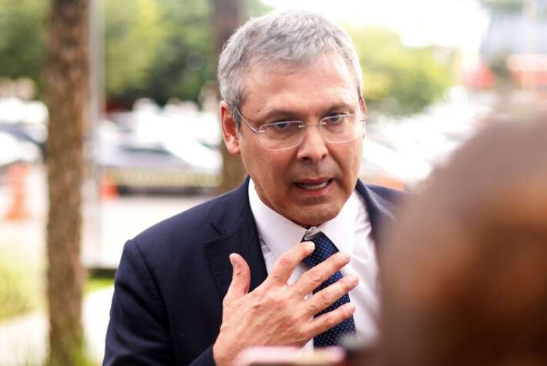 O líder do PT na Câmara, Lindbergh Farias (RJ), afirmou que Hugo Motta não deve pautar anistia nesta semana