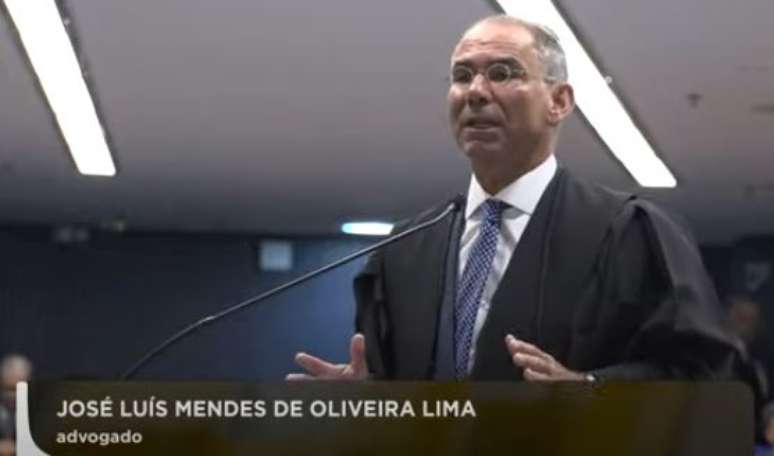 José Luís Lima, advogado do ex-ministro da Defesa Walter Braga Netto