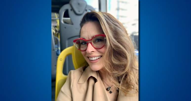 Na internet, Suzy Rêgo elogiou a qualidade do transporte público na área onde mora