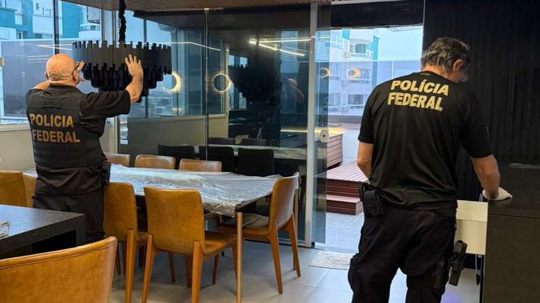 Polícia Federal e polícia da Irlanda combatem tráfico internacional de pessoas e lavagem de dinheiro