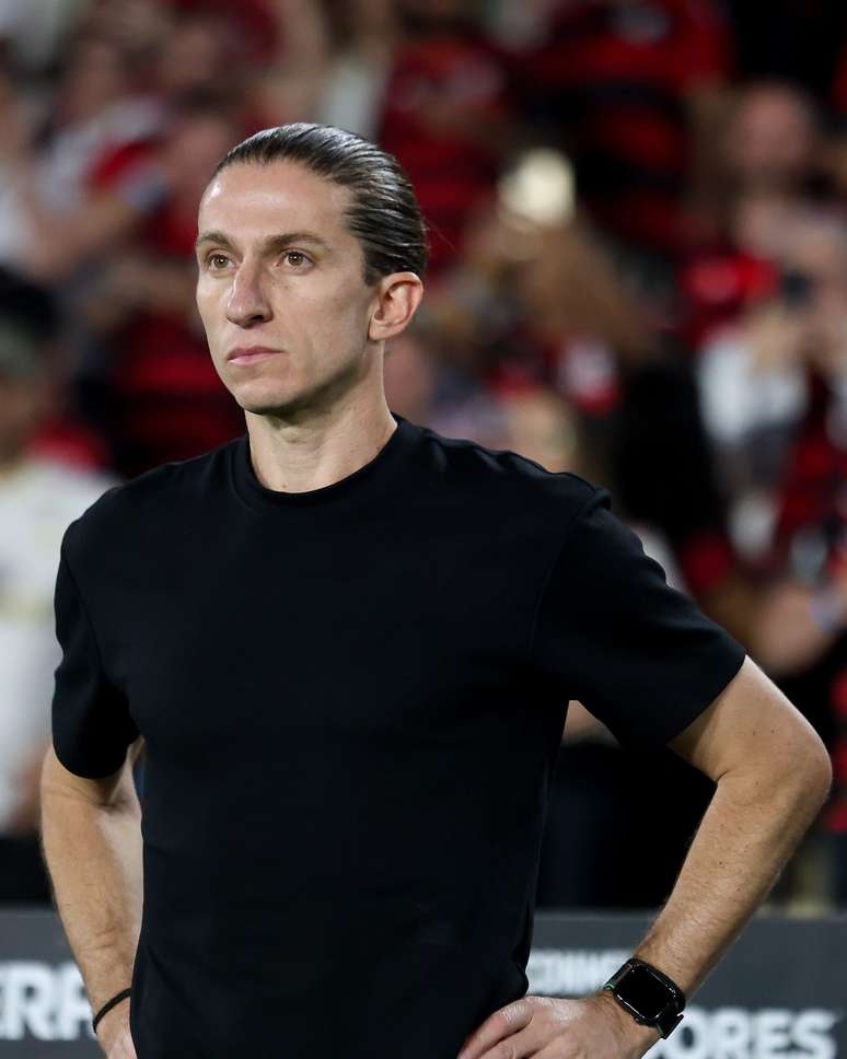 Filipe Luis no jogo entre Flamengo e Internacional pela Libertadores. 