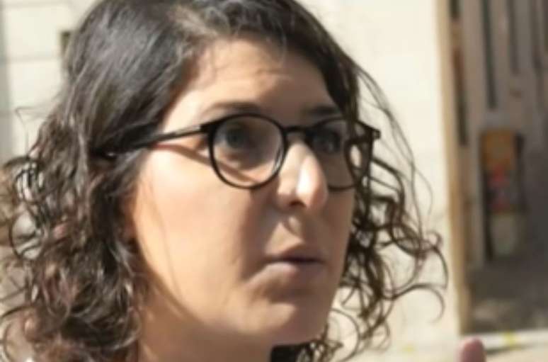 Rasha Abdul Jogou Seu File Pela Janela com Medo que ele é Machucasse no Acidental 