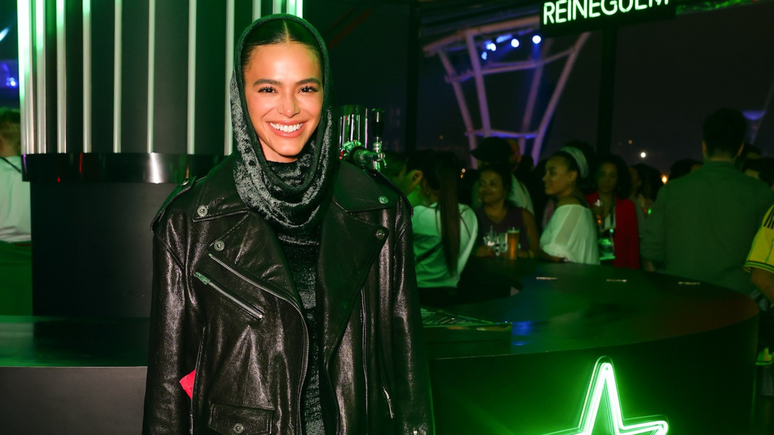 From All Black The Redned: remember the looks of the famous in the city