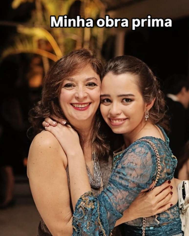 Nanci e Raquel Gil, filha e neta do apresentador respectivamente