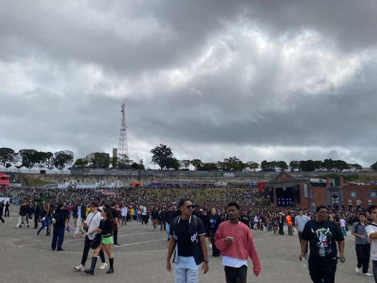 The Town 2025: A segunda edição do festival começou neste sábado, 6, com uma garoa fina e previsão de frio para o dia todo