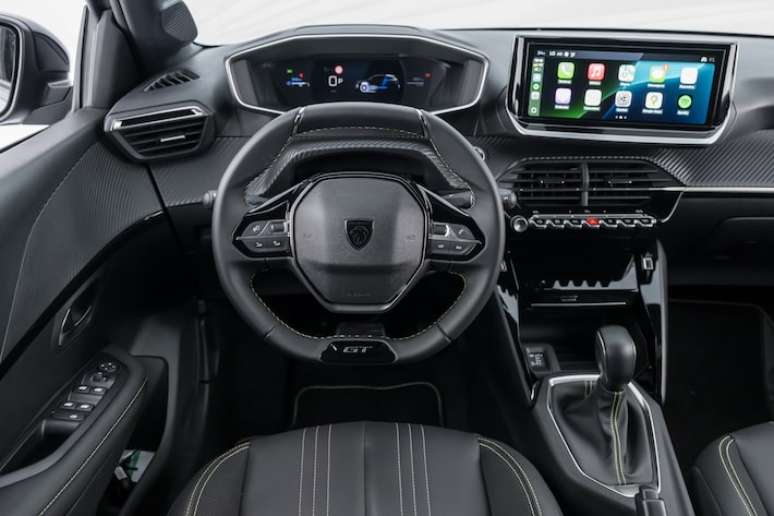 Interna Peugeot Hybrid