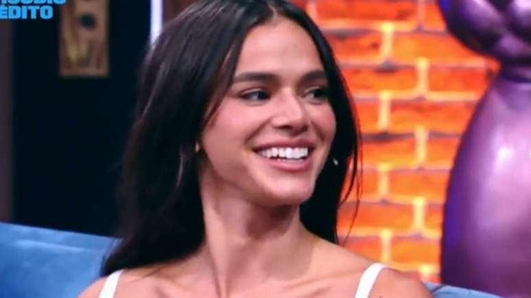 Have you rolled? Bruna Marquezine collide revealing if it has already remained with women