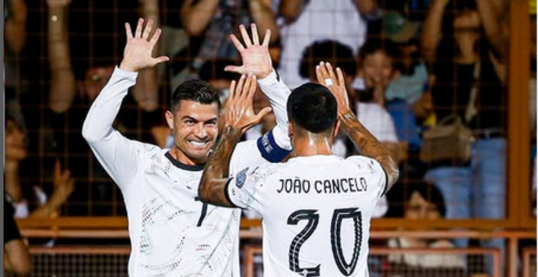 "Primeiro passo dado", escreveu Cristiano ao compartilhar imagens da partida em suas redes sociais