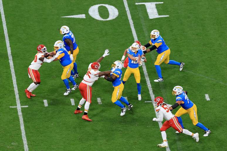 The NFL transforms San Paolo into Disney for football enthusiasts into a cartoon victory