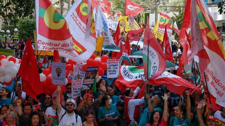 Al&eacute;m do tradicional "Grito dos Exclu&iacute;dos", esquerda convoca diversos atos pelo pa&iacute;s neste domingo