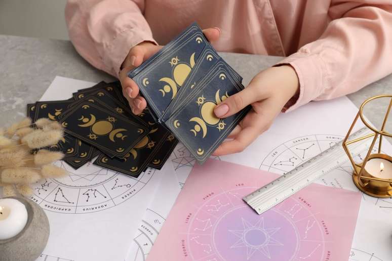 Weekly Tarot: Forecast for signs from 8 to 14 September 2025