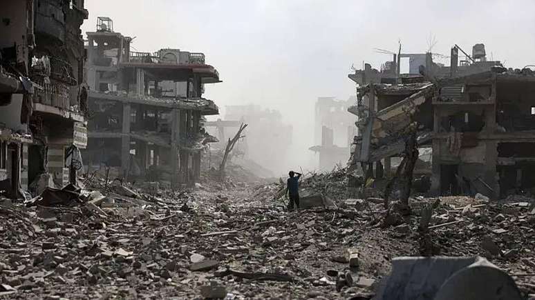 O bairro de Al-Saftawi, no norte de Gaza, no dia 25 de agosto de 2025, ap&oacute;s um ataque de Israel