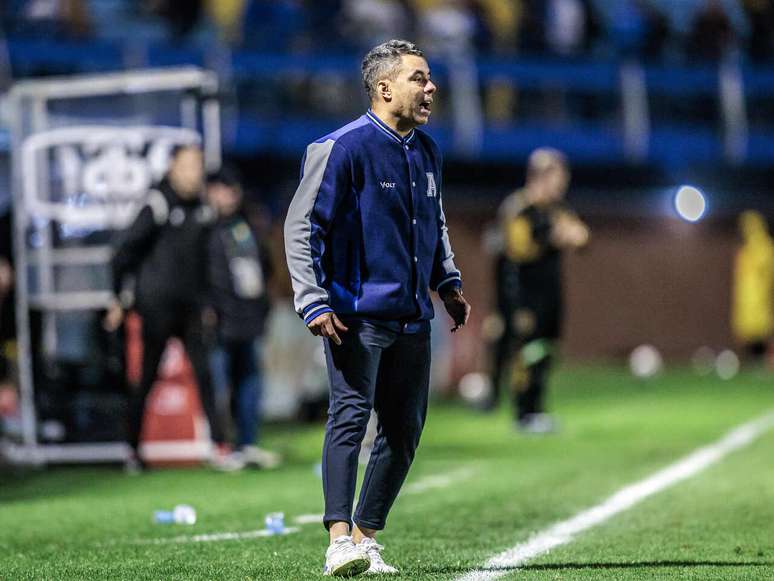 Jair Ventura &eacute; o comandante do Ava&iacute; &ndash;