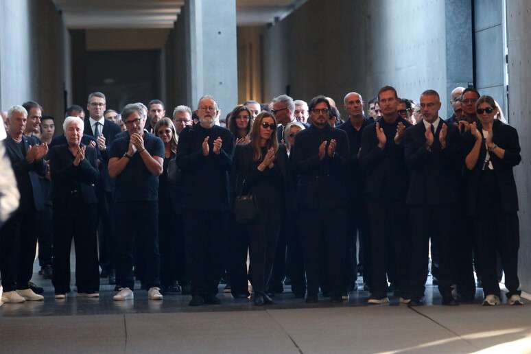 Armani’s funeral in Milan has attracted more than 15 thousand people