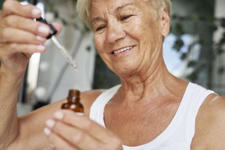 Cannabidiol helps women to face menopause with more well -being Cannabidiol helps women to face menopause with more well -being