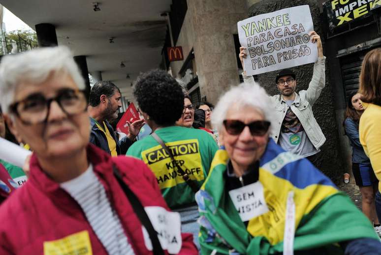 Atos da esquerda pediram pris&atilde;o de Bolsonaro e resist&ecirc;ncia &agrave; anistia