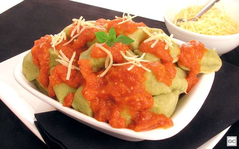 Zucchini gnocchi: serve the light and the tasty dish Zucchini gnocchi: serve the light and the tasty dish