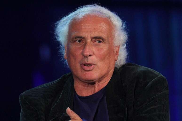 Benni &eacute; autor de 'Bar Sport', uma de suas obras mais conhecidas