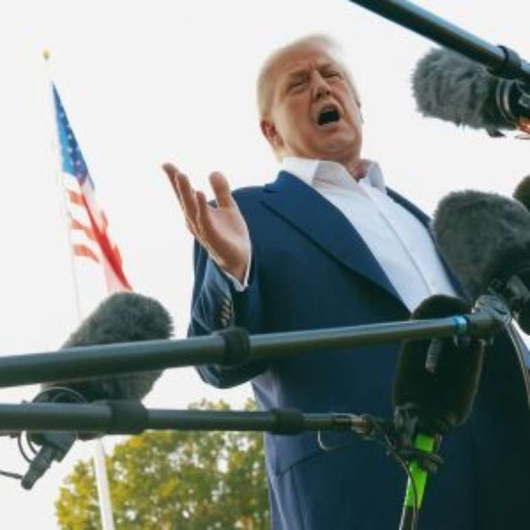 Trump fala aos reporteres sobre o ocorrido