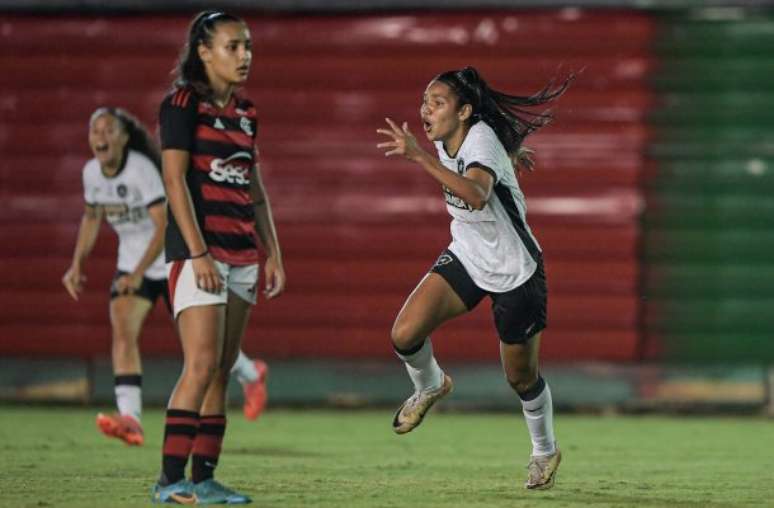 Botafogo venceu o Flamengo por 1 a 0 e conquistou o título do Brasileirão Sub-20 feminino –