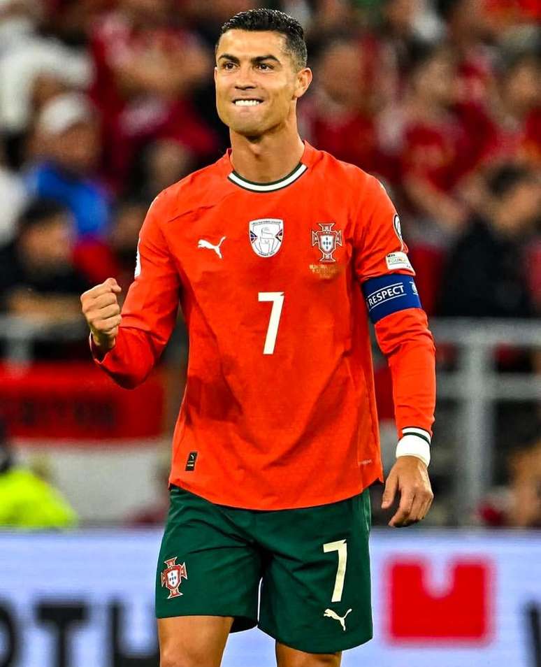 Portugal vence a Hungria. 